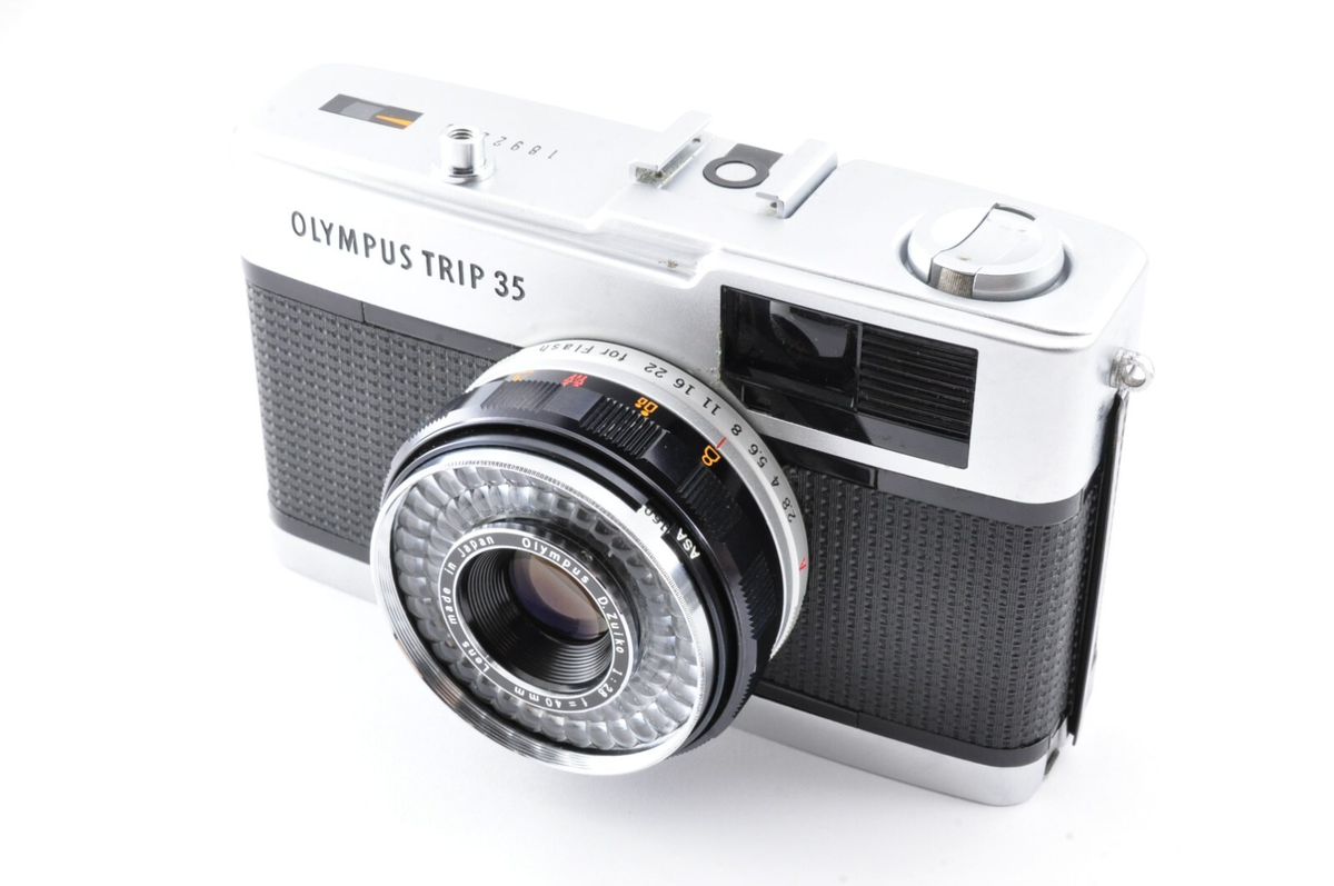 Olympus Trip 35 Film Camera + D.Zuiko 40mm f2.8 Lens [Near
