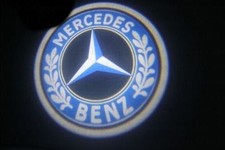 MERCEDES 2X LED PROIETTORE LOGO AUTO TUNING SPORTELLO LUCE CORTESIA PORTIERA