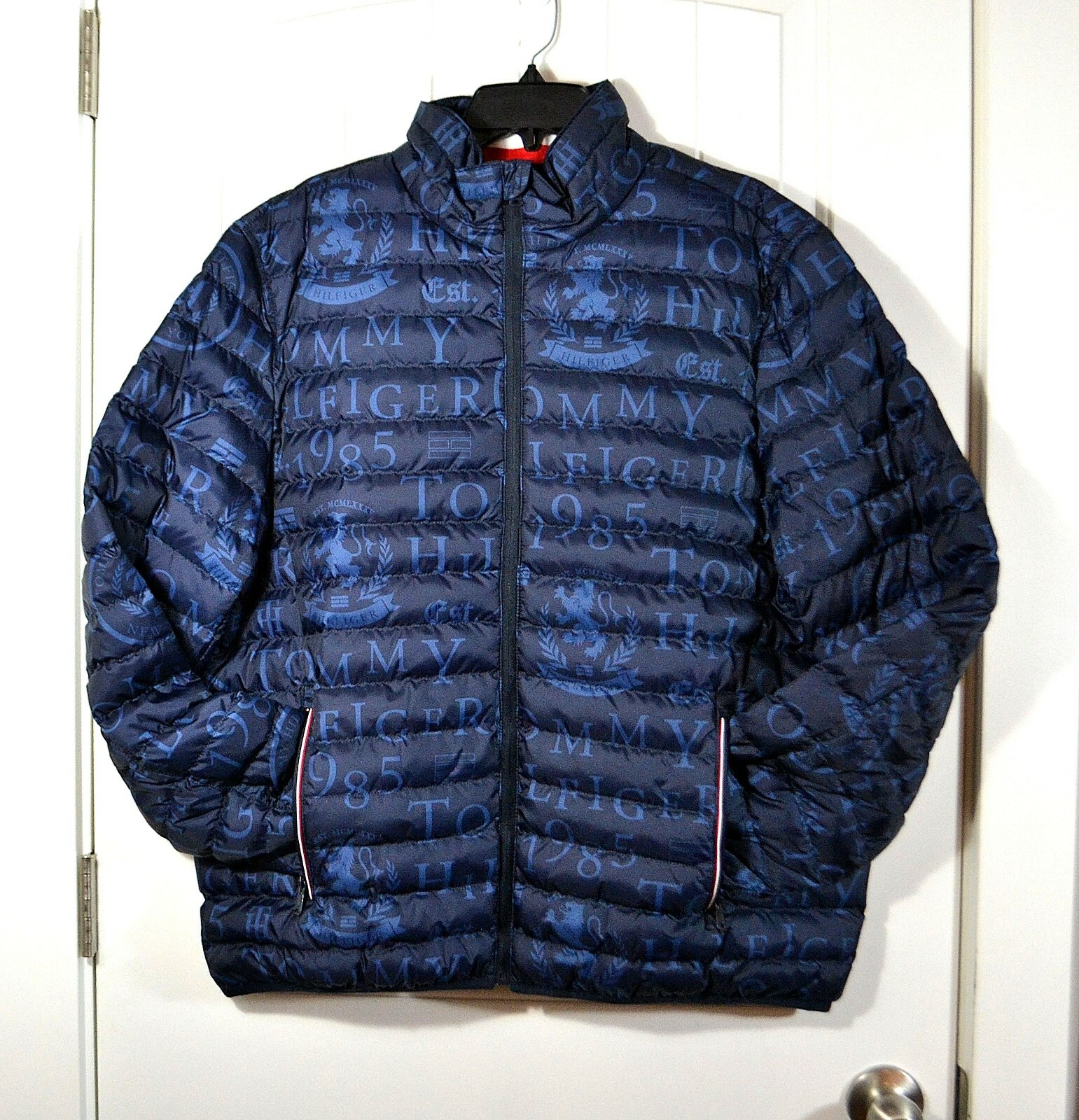 tommy hilfiger navy puffer