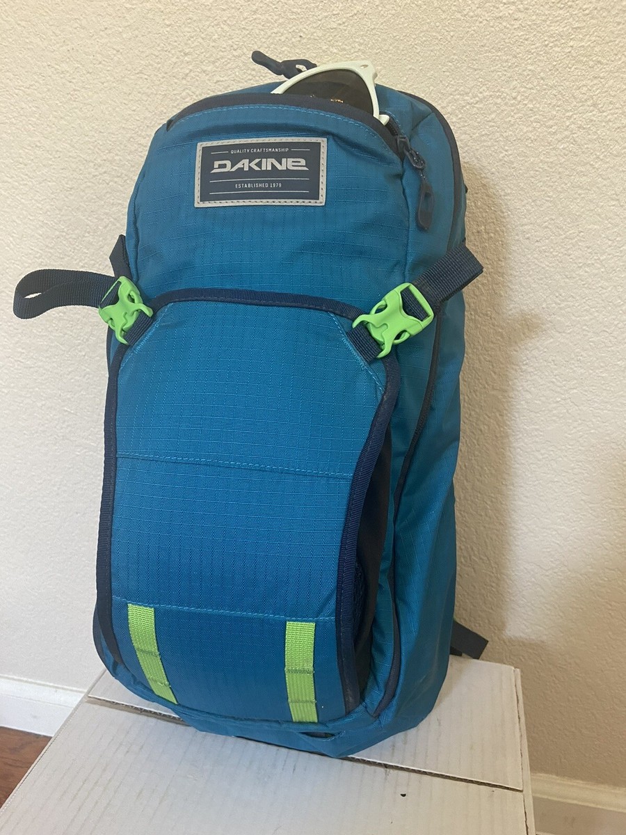 Dakine Drafter 14L Hydration Backpack With New 3L Bladder