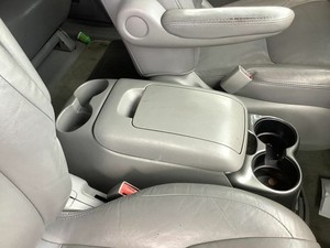 2004 2010 Toyota Sienna Complete Center Console Ebay