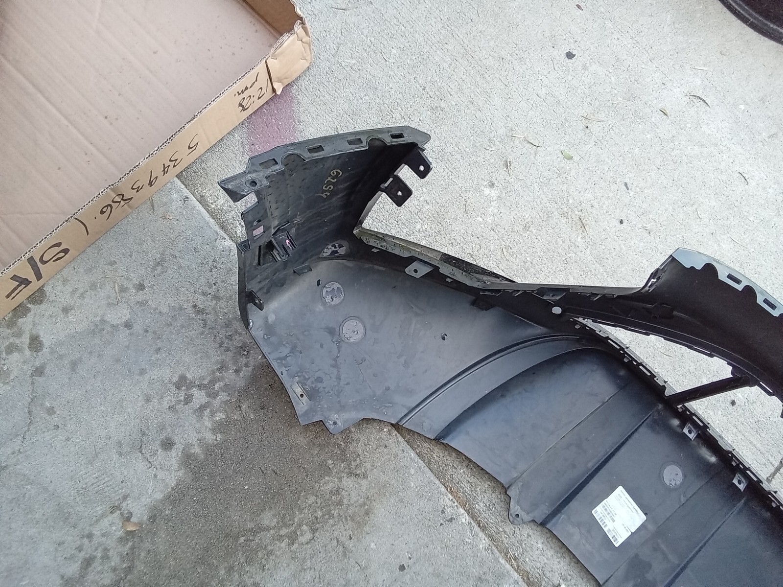 2021-2022 Bentley Bentayga Gen 2 BY636-2 Front Bumper Cover 36A807103 OEM (W2)