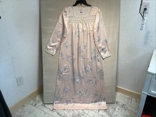 vintage barbizon full length night gown small floral cuddle skin