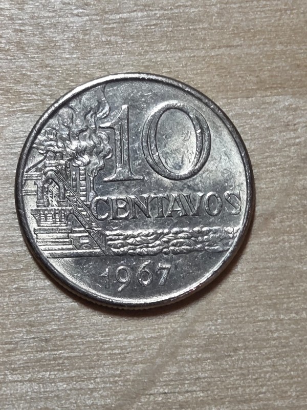 Brazil 10-centavos coin, 1967. KM# 578.1, copper-nickel. Industry. Liberty.