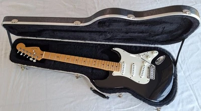 FENDER STRATOCASTER USA 1995 Black E-Guitar Vintage E-Gitarre Gut 6 String Kytar - Bild 1 von 4