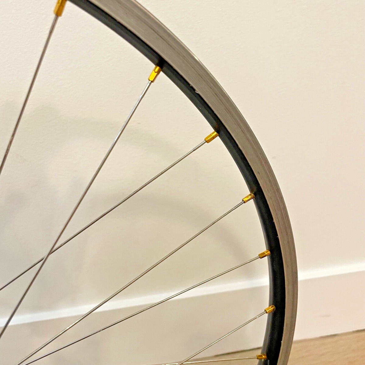 Shimano XTR Front Wheel 26 inch Breezer Backdraft Rim MTB Vintage