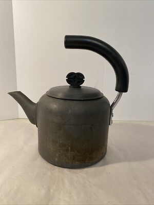 Calphalon Metal Tea Pot Kettle Made In Ireland Anodized 2 QT Celtic Finial Look