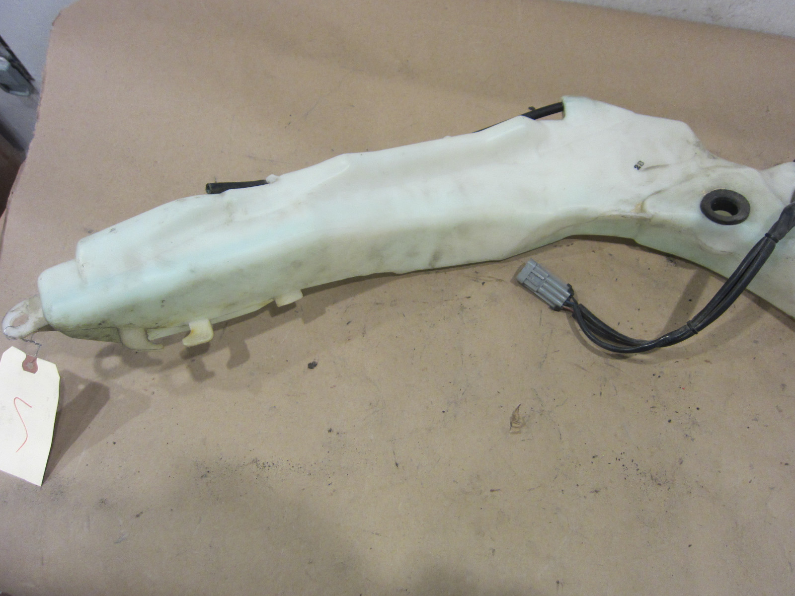 Maserati 4200 - Windshield Washer Bottle / Reservoir - Part# 66420800