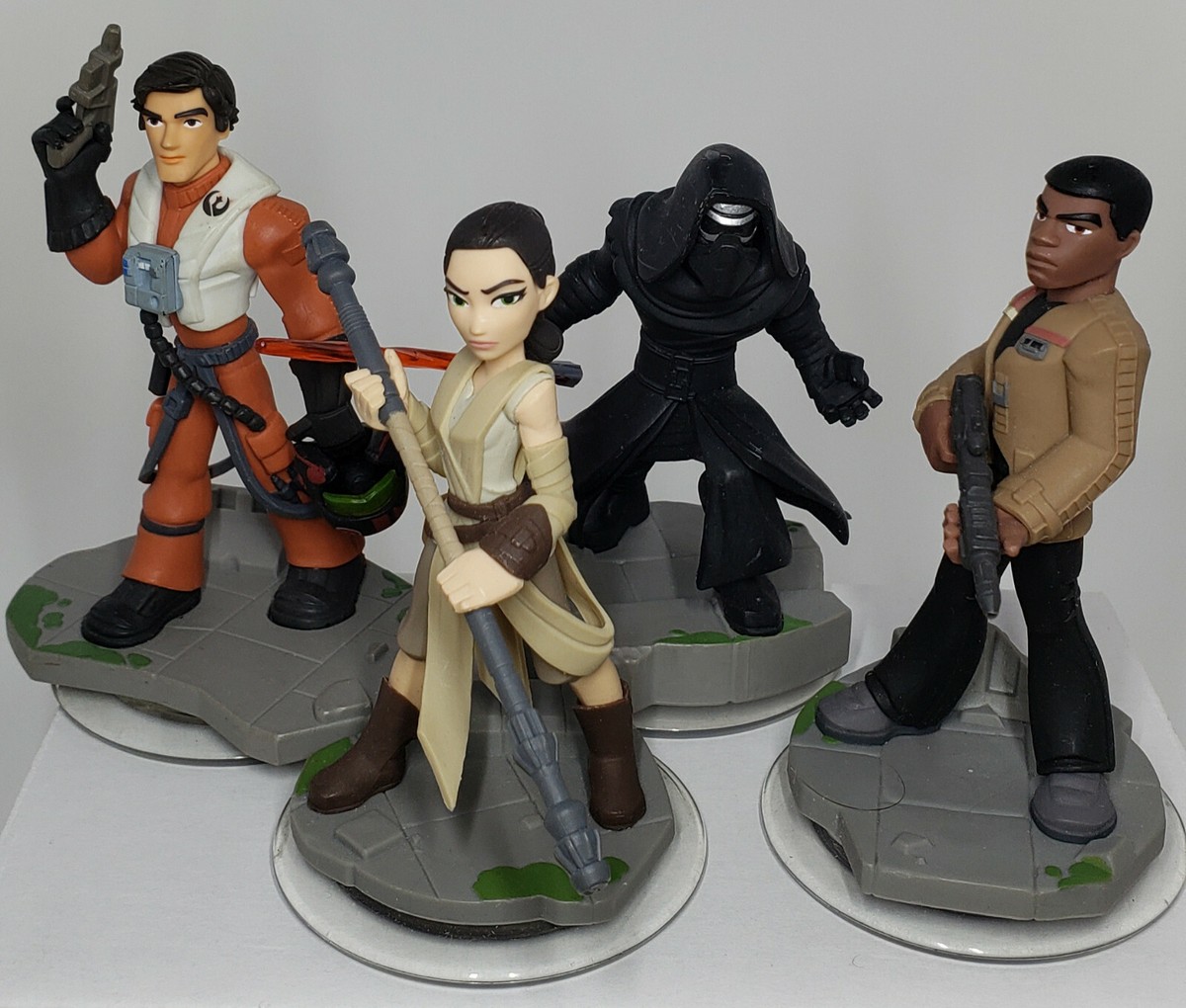 DISNEY INFINITY 3.0 Edition STAR WARS The Force Awakens LOT of 4