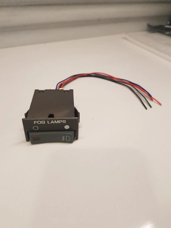 88-94 Chevy 454 SS 454SS fog light switch with pigtail c1500 sport GMT 400 - Image 3 of 4