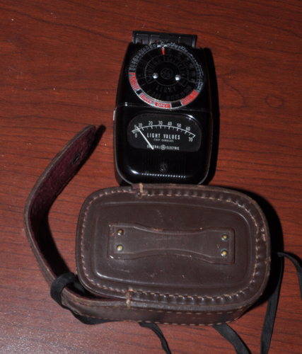 Vintage General Electric GE Light Exposure Meter 8DW58Y5 w/ Leather Pouch Works