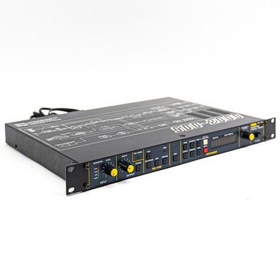Korg SDD-2000 SDD2000 Sampling Digital Delay Effect Processor