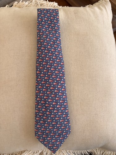 Vineyard Vines Boys Patriotic Whale Neck Tie - Blue With Whale Flag Feature - Picture 2 of 3