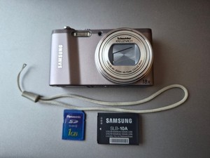 Samsung camera WB690