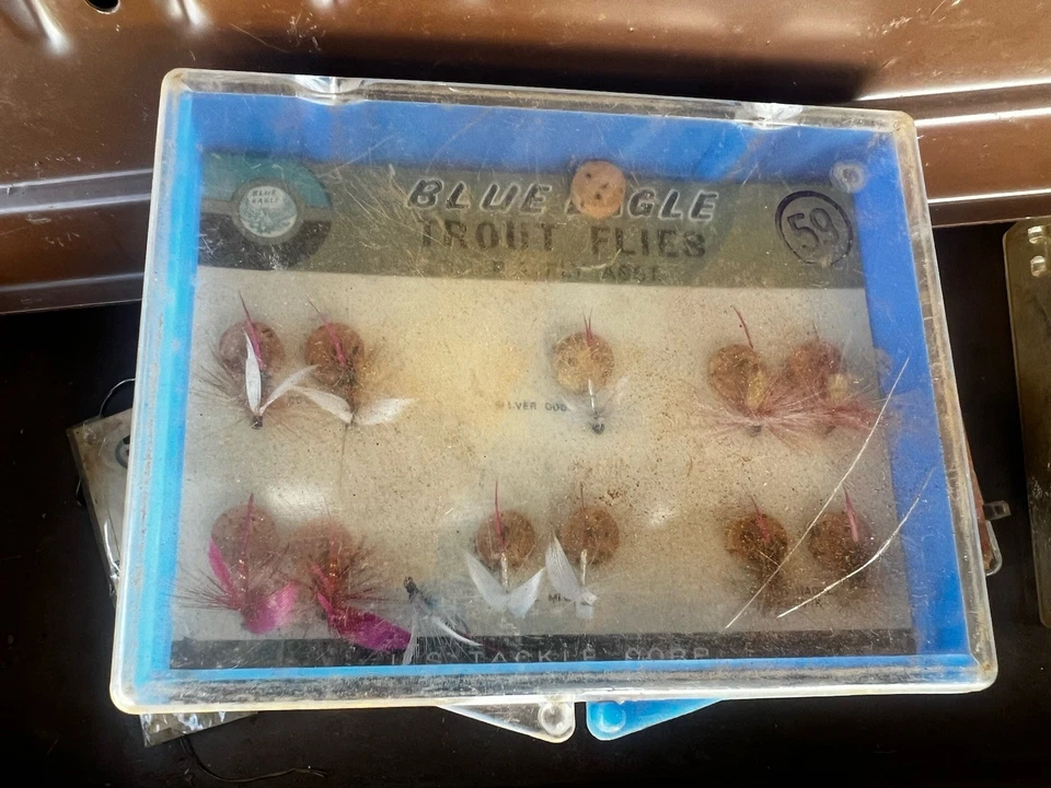 Moscas trucha águila azul vintage de US Tackle Corp en caja original Foto 3 de 3