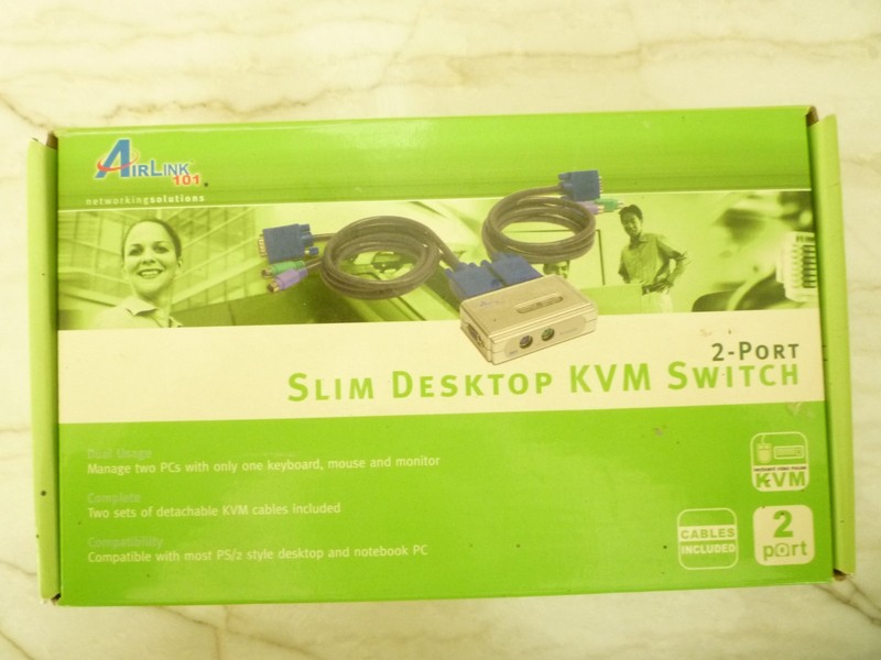 Airlink Slim Desktop KVM 2-Port Switch Model AKVM-S32