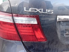 Feu arrière Lexus LS