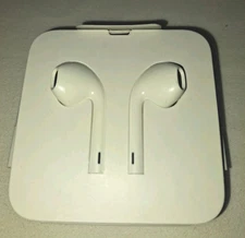 Apple EarPods In Ear Canal Headset - White (MNHF2AM/A)