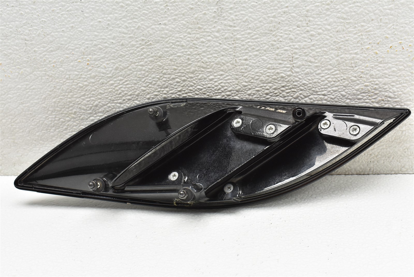 2010 Ferrari California Fender Vent Trim Cover 