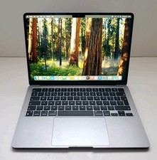 Apple MacBook Air 13 inch 2024 M3 8GB RAM 512GB SSD - 92% Battery Health! - G486