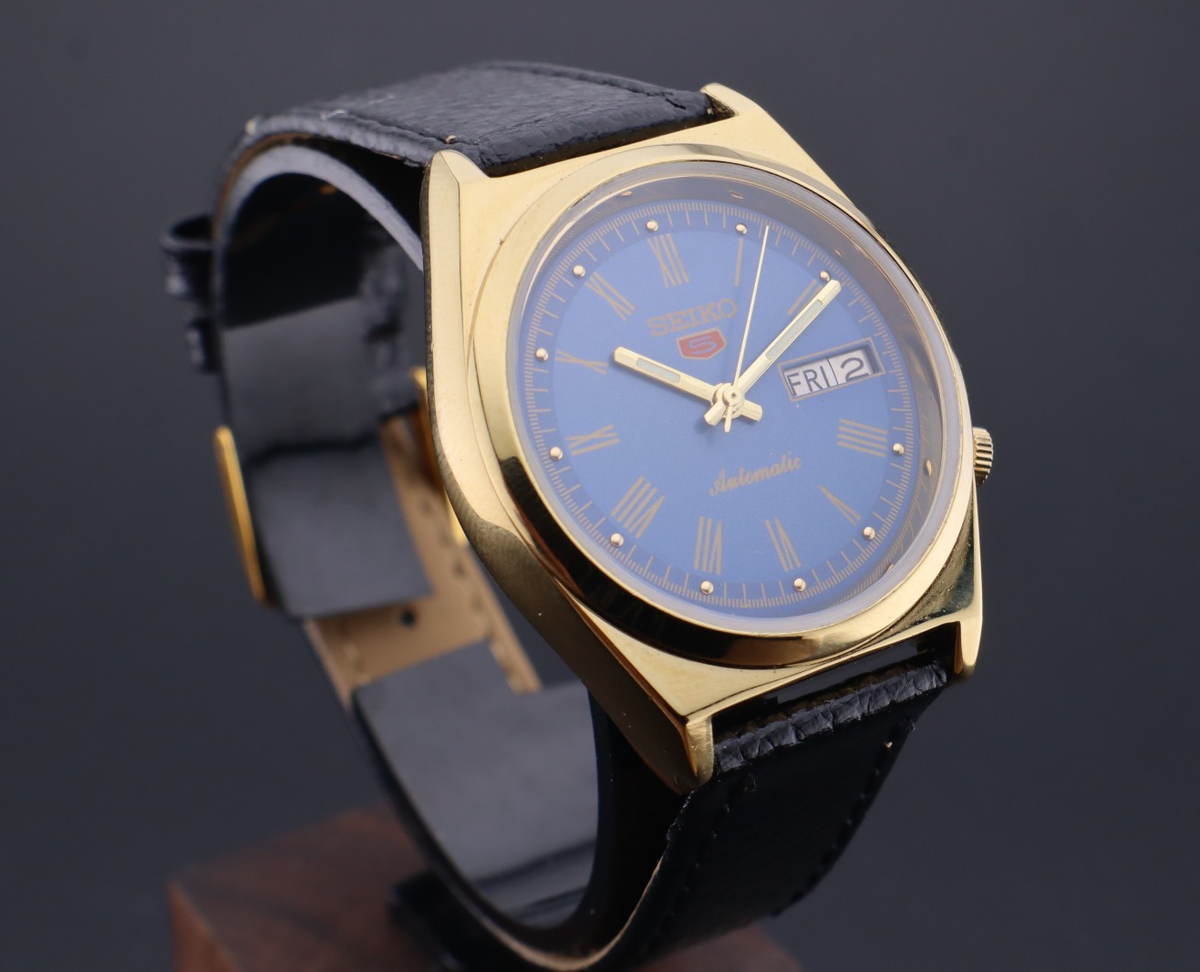 Vintage Seiko 5 Automatic 7009A 17J Men's Wrist Watch Day / Date
