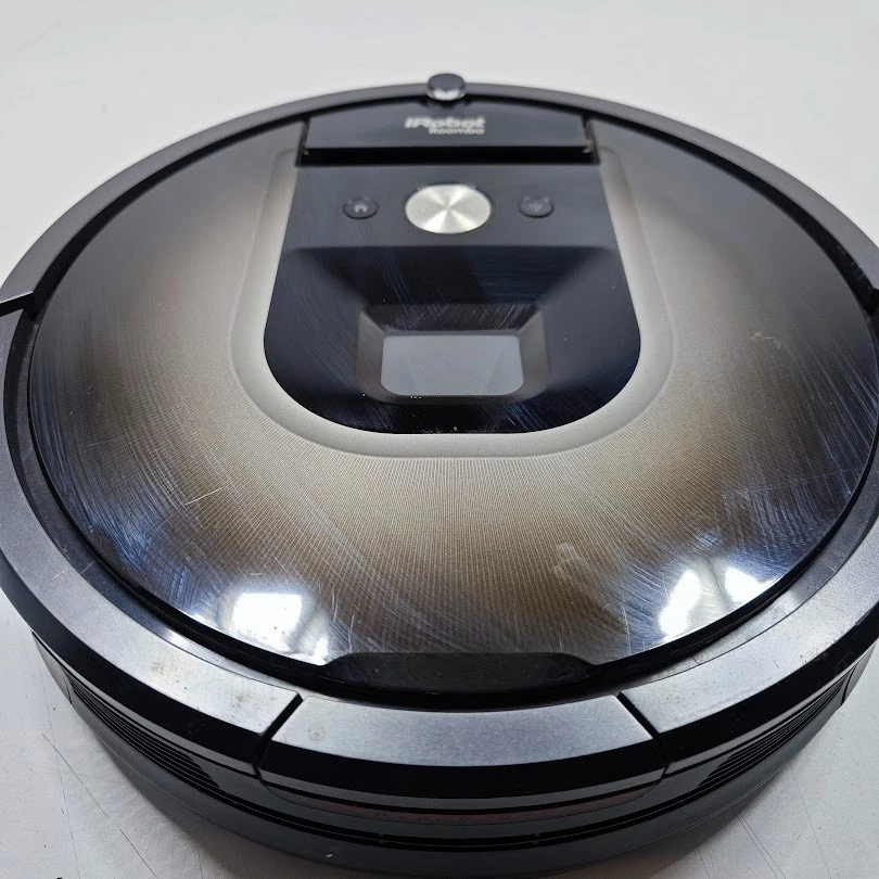 iRobot Roomba 980 Robot Vacuum Cleaner - For Parts - Image 2 of 4