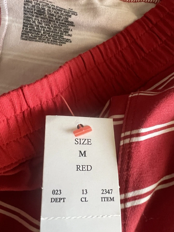 Colsie 红色和白色剥落 2 件套泳装 M 码全新带标签 — 第 4/4 张图片