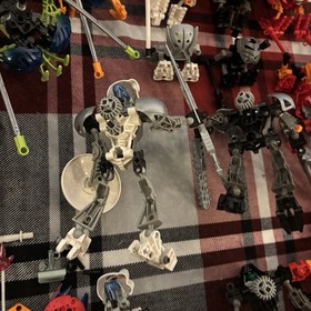 LEGO Bionicle HUGE Lot Set Toa Nuva Mata Turaga Bohrok Nui-Rama Canisters Manual