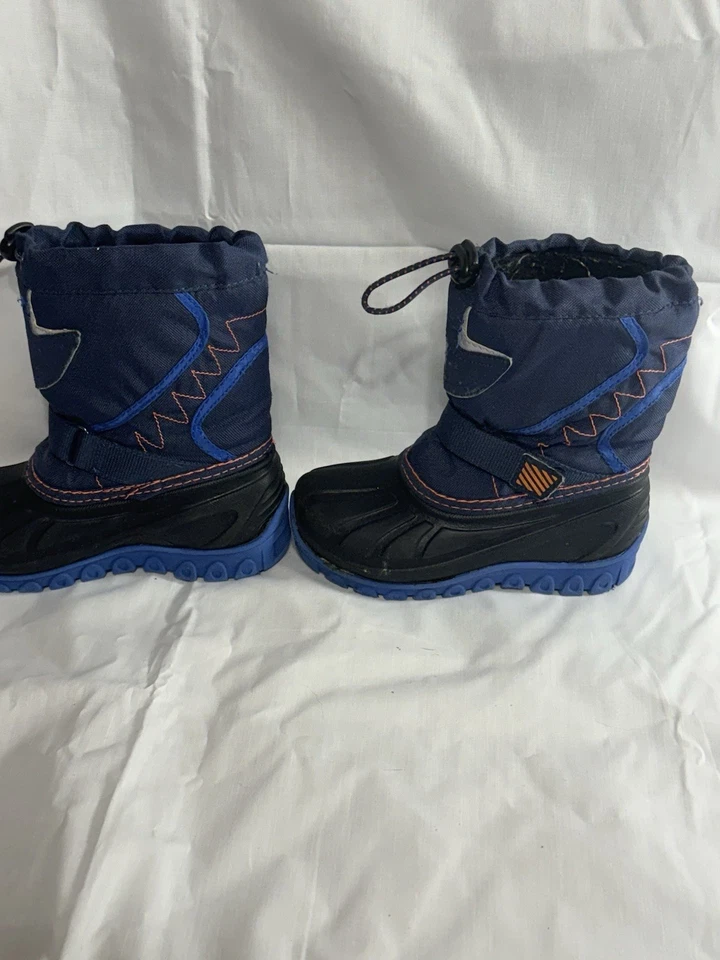 Botas de lluvia azules y negras, impermeables juveniles Foto 2 de 3