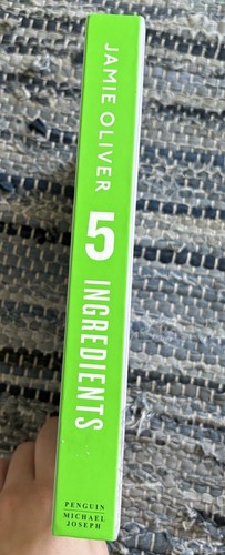 Jamie Oliver 5 Ingredients Quick & Easy Food Cookbook Hardcover - Picture 2 of 5