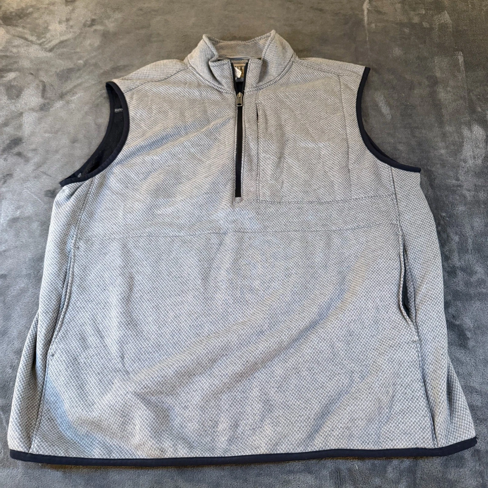 Duluth Trading Co Vest Gray Mock Neck 1/4 Zip Sleeveless Casual Mens Large
