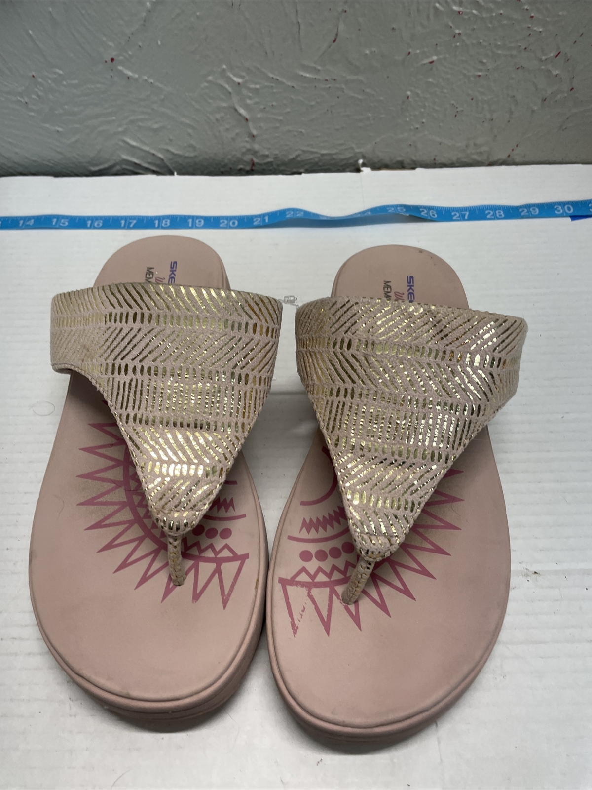 skechers retrogrades