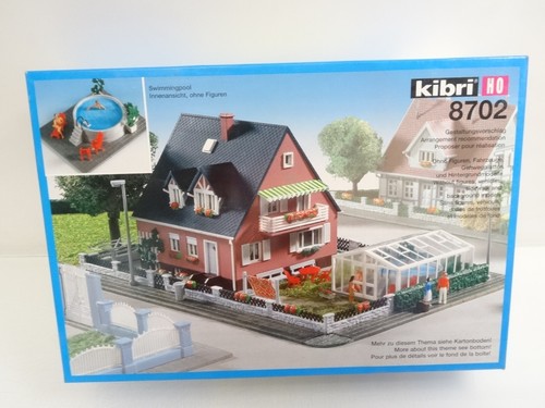 Kibri H0 8702 casa Rosenstrasse con piscina como nuevo en embalaje original QR4397 | Zustand: Gebraucht