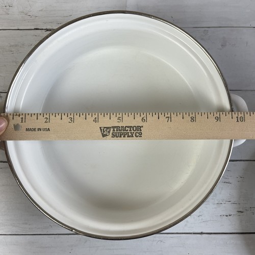 Chantal 23 Cookware Round Pot Glass Lid Handles 9.75"x 2.75" White Enamel Steel - Picture 9 of 15