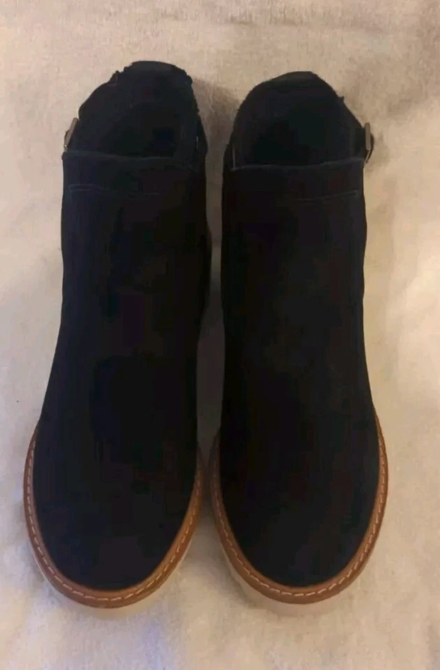 GB Free Spin Gamuza Negro Botines Cuña 1.5” Tacón Suela Gruesa Damas TALLA 7 Foto 3 de 4