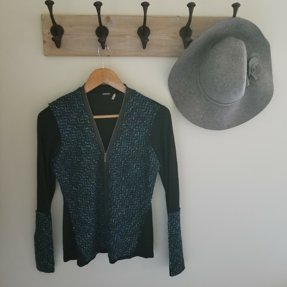Elie Tahari Cardigan Sweater Zipper Black Blue Tweed Boucle Wool 