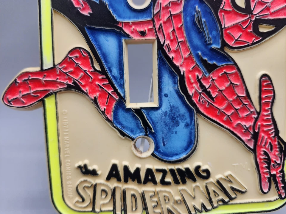 Vtg 1977 Amazing Spiderman Light Switch Cover Original Plate 5x5" Glows Dark - Изображение 4 из 4