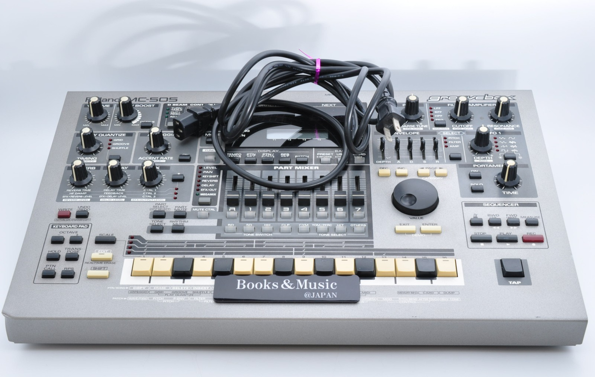 Roland MC-505 Groovebox 1999 Made in Japan w/Power Cable Working