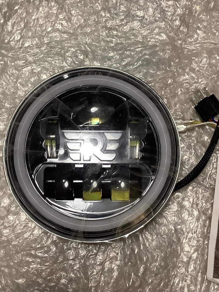 Genuine Royal Enfield head lamp assy with bulb for classic 350/500 bullet 500 - Image 2 of 4