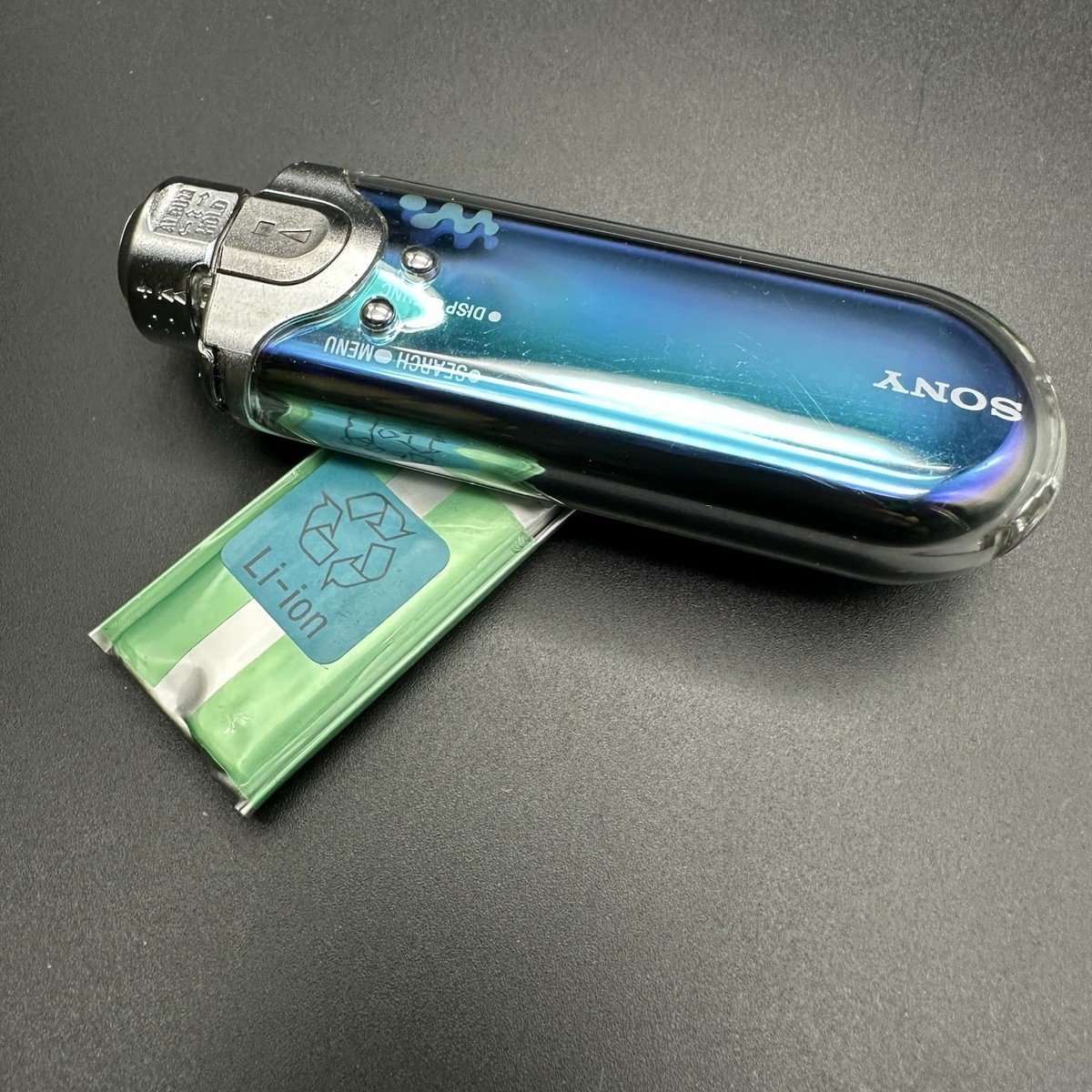 Sony NW-A608 Portable Audio Player Walkman 2GB Emerald Green