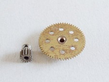 Meccano 15 Tooth Pinion And 60 Tooth Spur Gear 26c 27d With Grubs Discoloured
