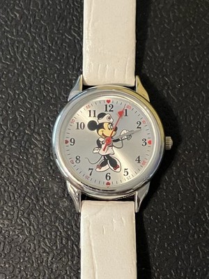 Vintage Disney Nurse Mickey Mouse MCK308 Women's Watch White Band