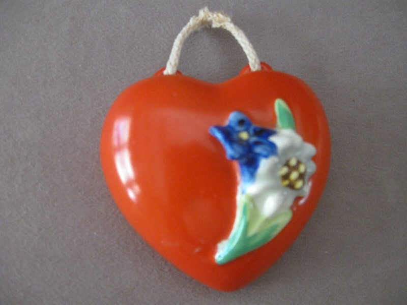 ANTIQUE GOEBEL HEART WALL POCKET GERMANY FLOWERS Incised Crown Stamped Full Bee