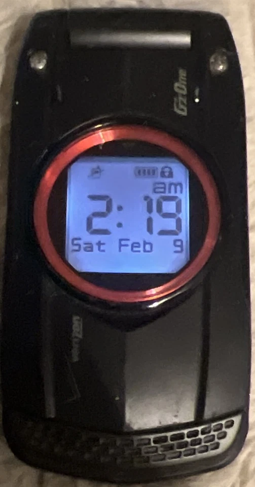 Casio G'zOne Ravine C751 Black Flip Phone (Verizon) - Image 3 of 4