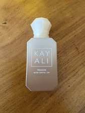 Freedom Musk Santal | 34 Eau de Parfum Kayali Fragrances 香水- 一