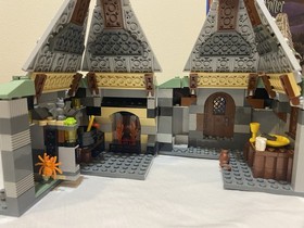 LEGO Harry Potter 2004 Set 4754 Hagrid&rsquo;s Hut & 4750 Buckbeak Encounter W/ Manual