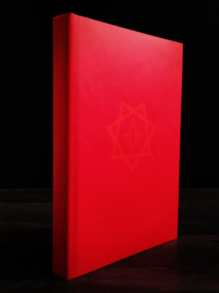 The Red Goddess Signed Deluxe Rose Edition 6/156 Scarlet Imprint - Image 2 of 4