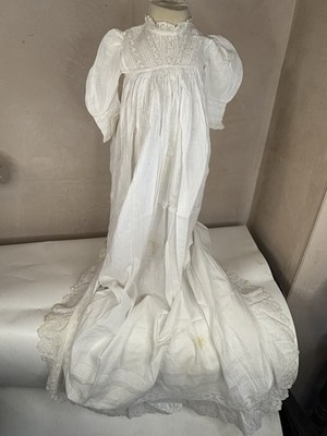 EXQUISITES ANTIKES BABY KLEID/MANTEL (B18)