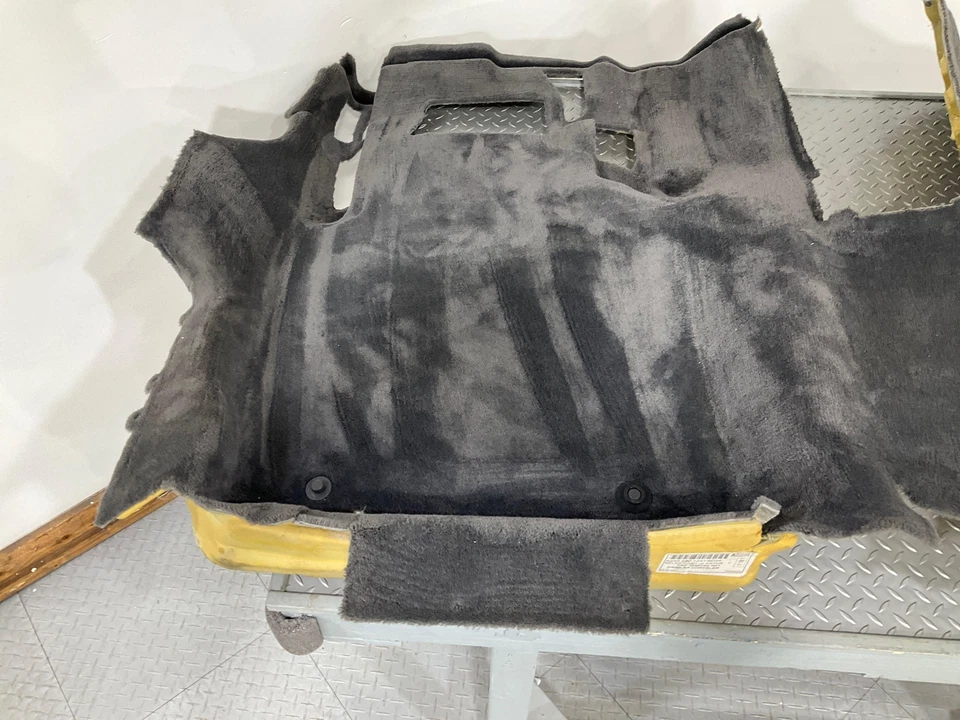 2008 Maybach 57 W240 后右手/LH 室内小屋地毯(拉布拉多无烟煤) — 第 3/4 张图片