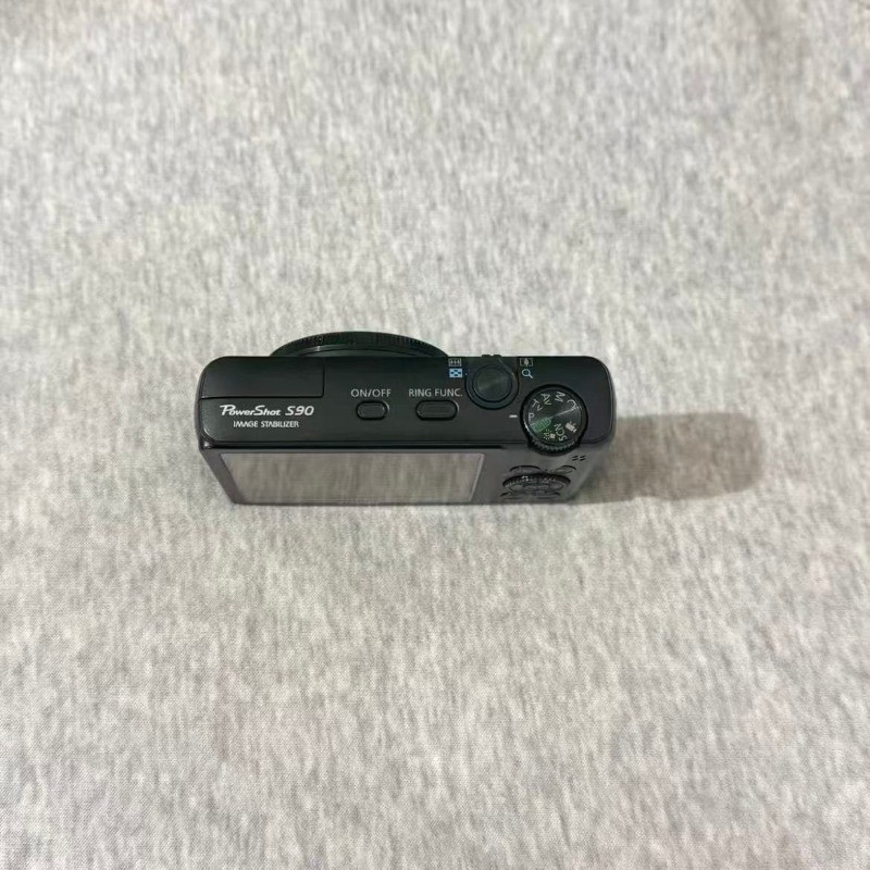 Canon PowerShot S90 デジタルカメラ、メモリーカード充電器付き Canon PowerShot S90 10.0MP Compact Digital Camera Black W/ Battery